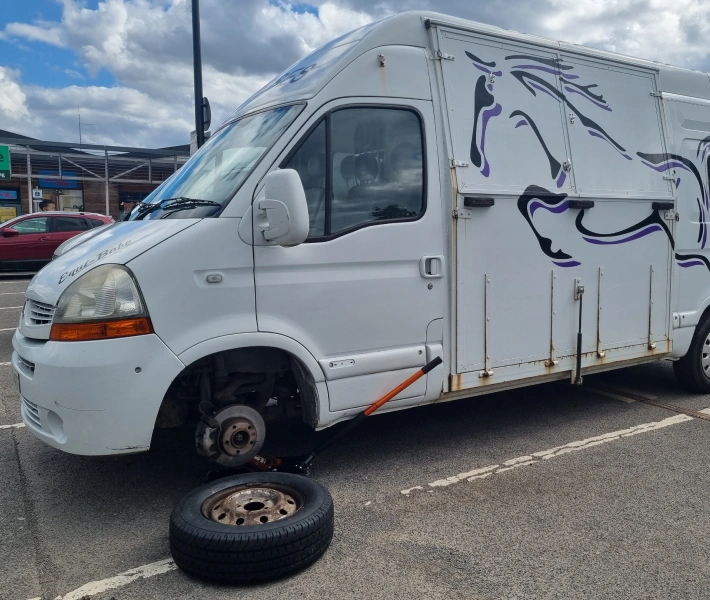 Caravan tyre fitting