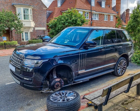 Man fixing tyre
