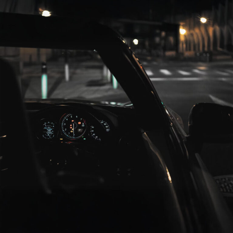 left-hand traffic countries, mobile tyre fitting UK, driving on the left