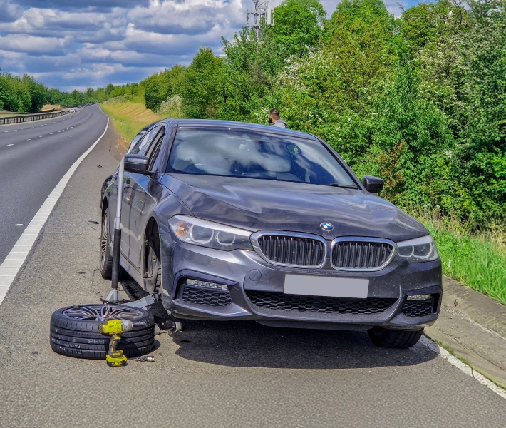 Emergency Mobile Tyre Fitting