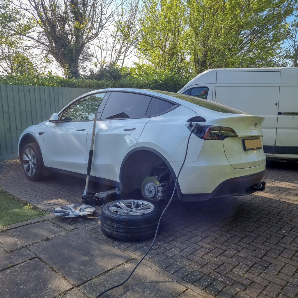 How to buy tyres in North London with confidence