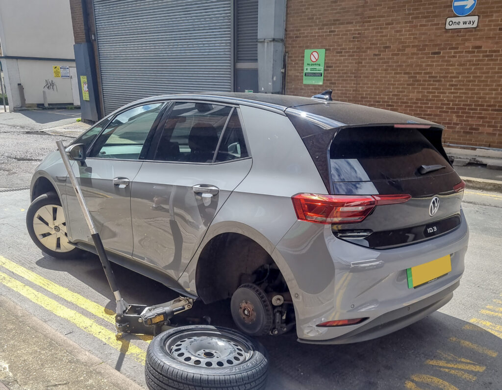 Mobile tyre fitter in Hertfordshire