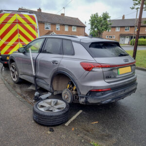 Mobile tyre fitting in London by Olympus Tyres