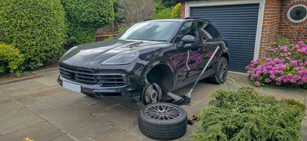 Mobile tyre fitting in London by Olympus Tyres