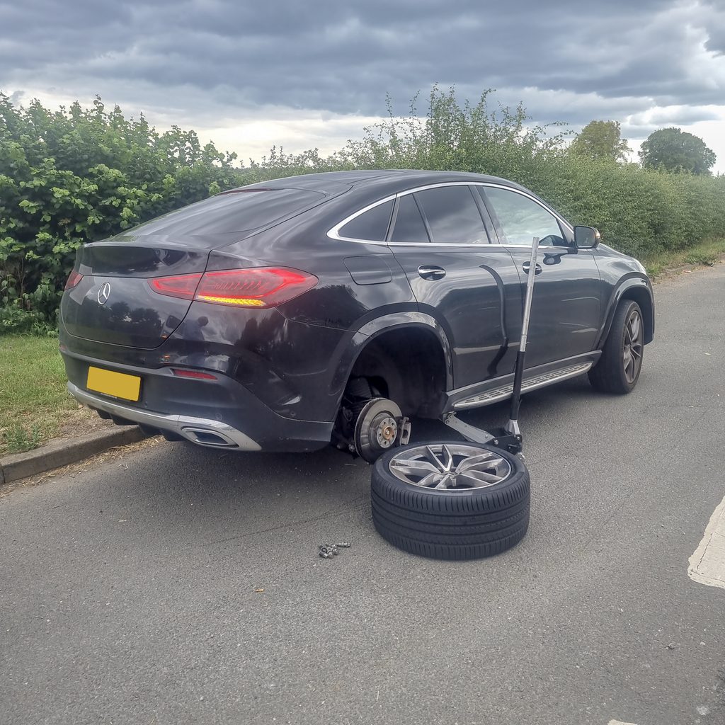 Tyre pressure checks